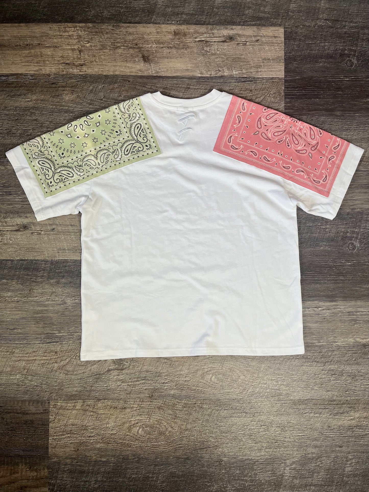 2-Tone Paisley Tee (Green/Pink)