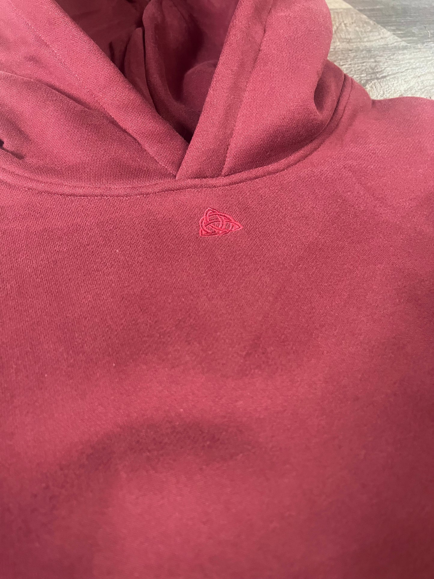 Triquetra Hoodie "Fine Wine"