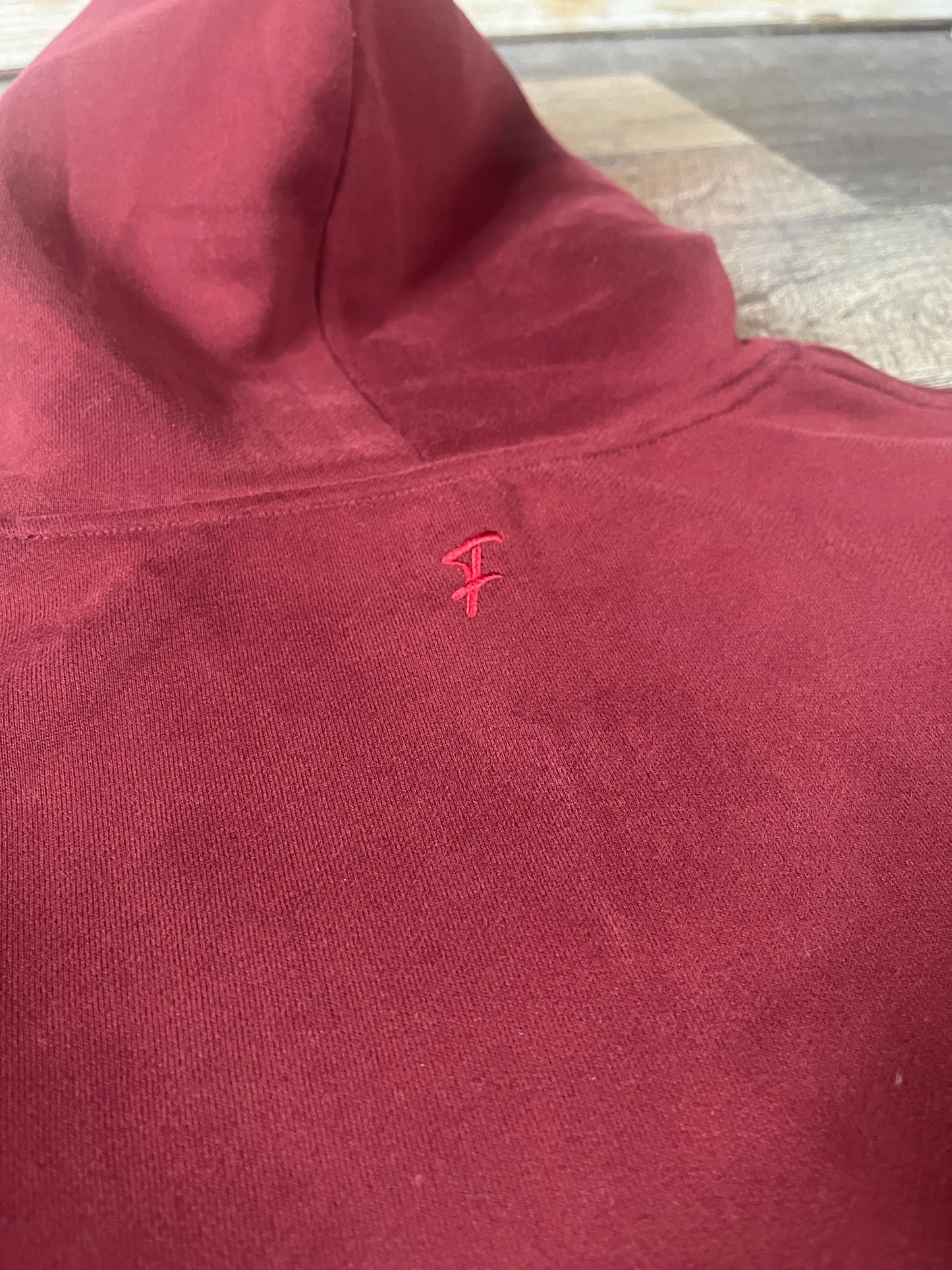 Triquetra Hoodie "Fine Wine"