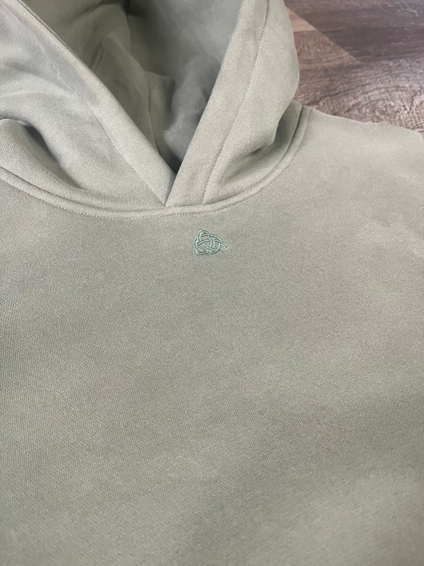 Triquetra Hoodie "Sage"